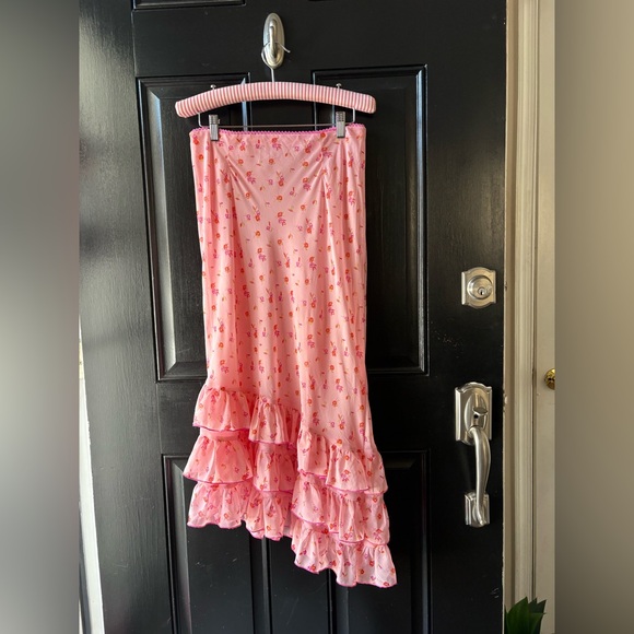 Kimchi Blue Pink Floral Asymmetrical Tiered Ruffle Skirt Size M - Picture 7 of 12